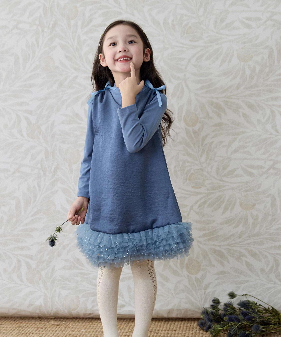 Vネックショルダーリボンチュールドッキングワンピース