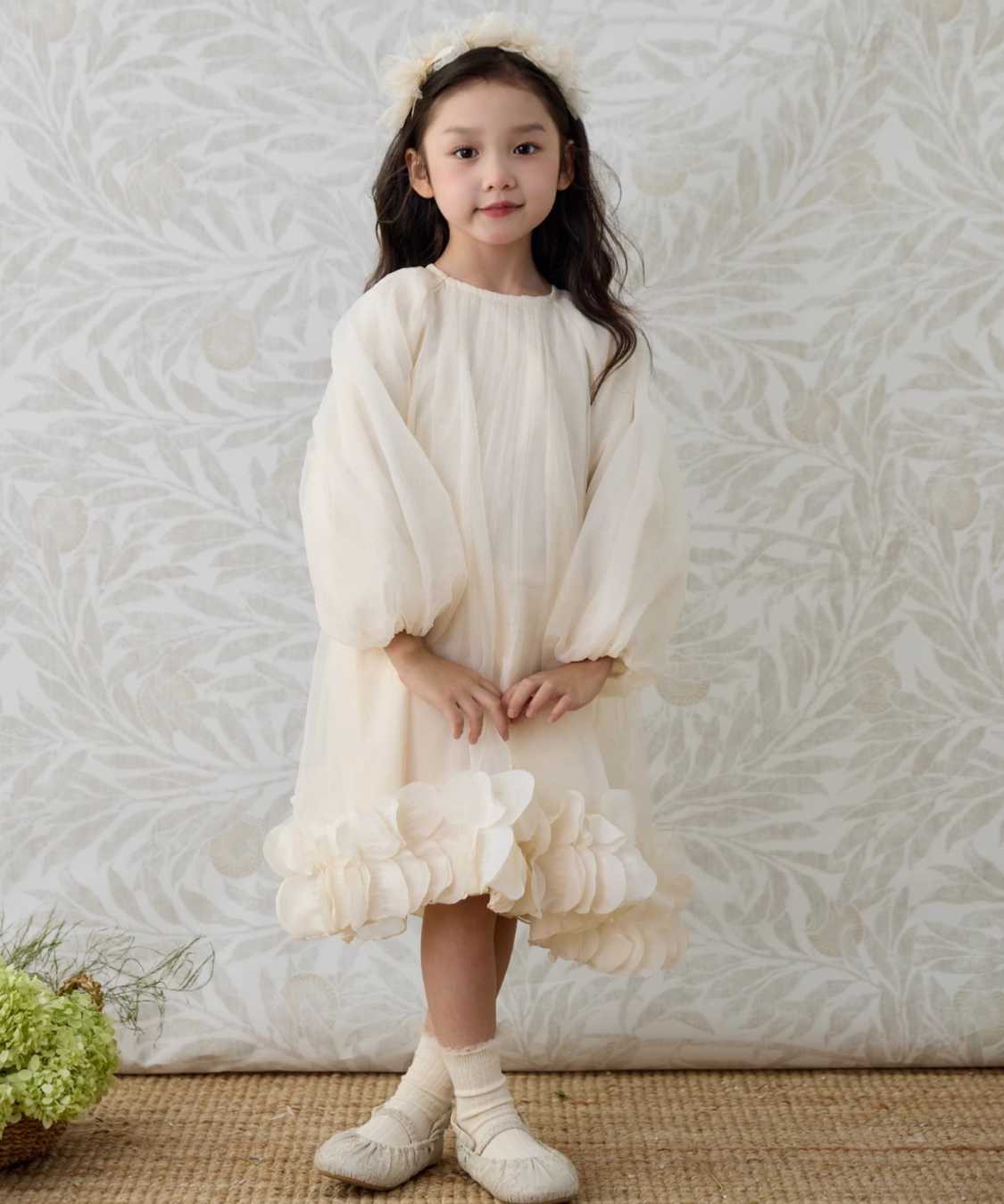 ボリュームスリーブ花びらチュールドレス