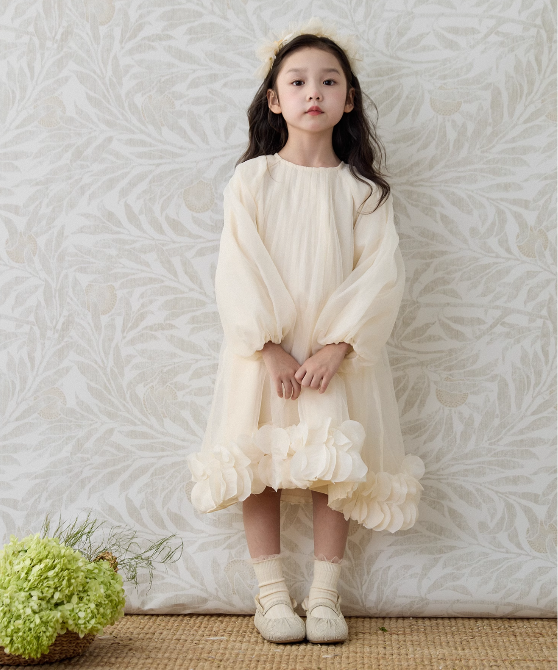 ボリュームスリーブ花びらチュールドレス