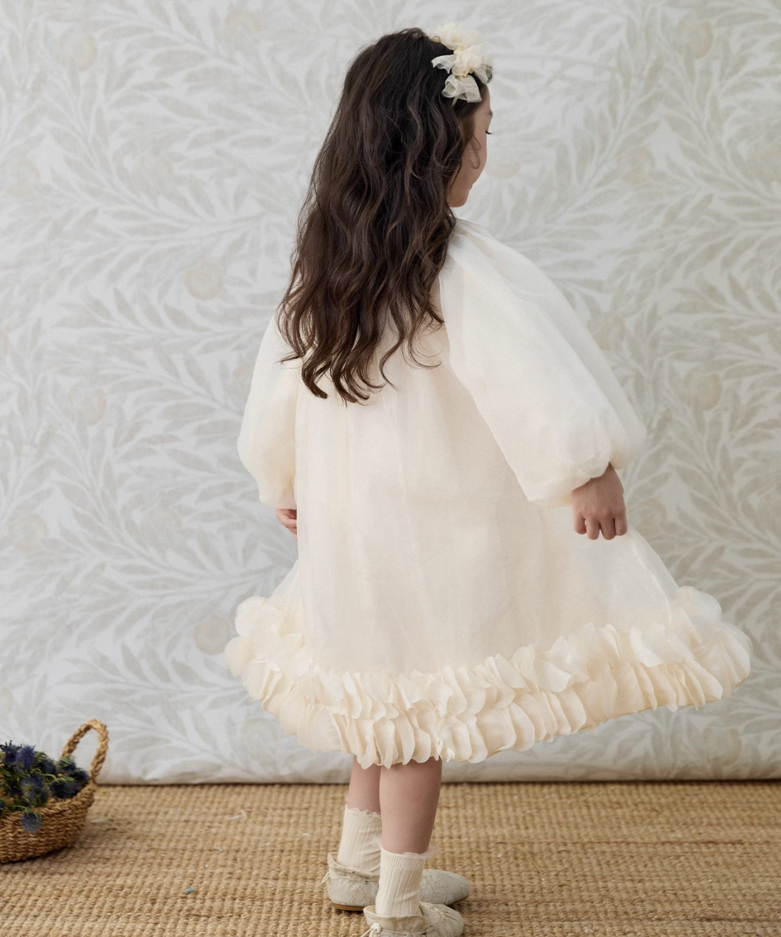 ボリュームスリーブ花びらチュールドレス