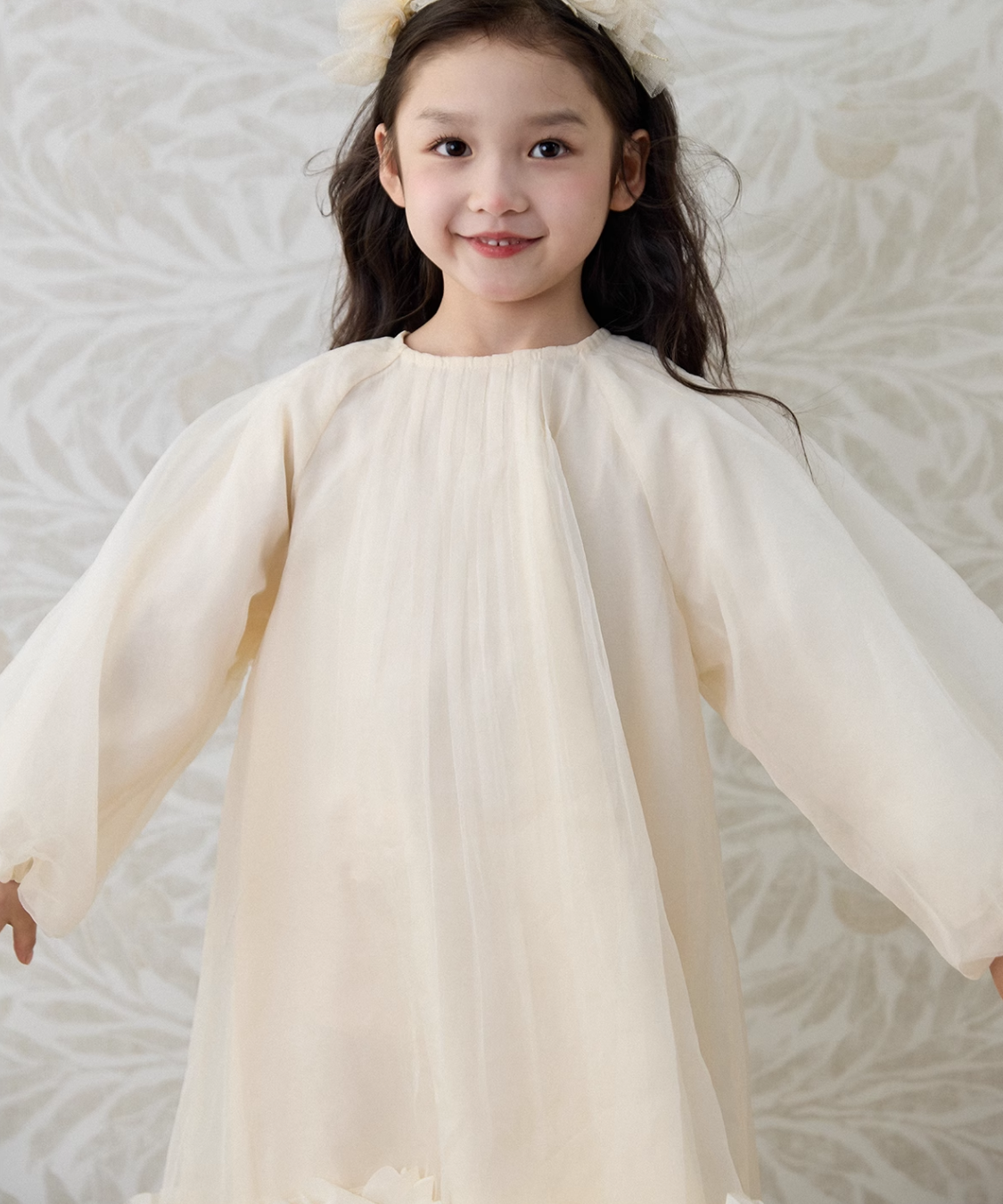 ボリュームスリーブ花びらチュールドレス