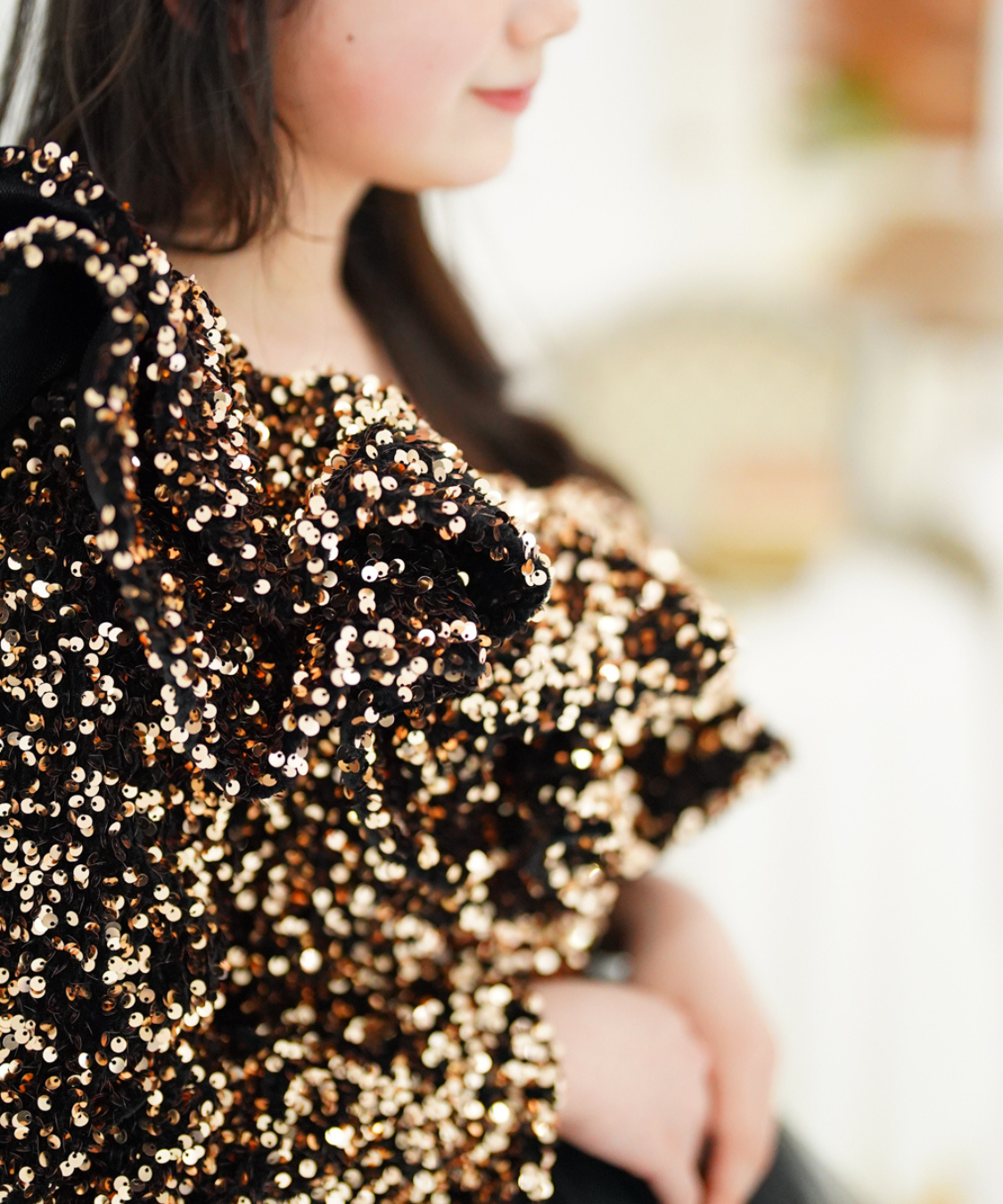 ゴールドスパンコールワンショルダードレス