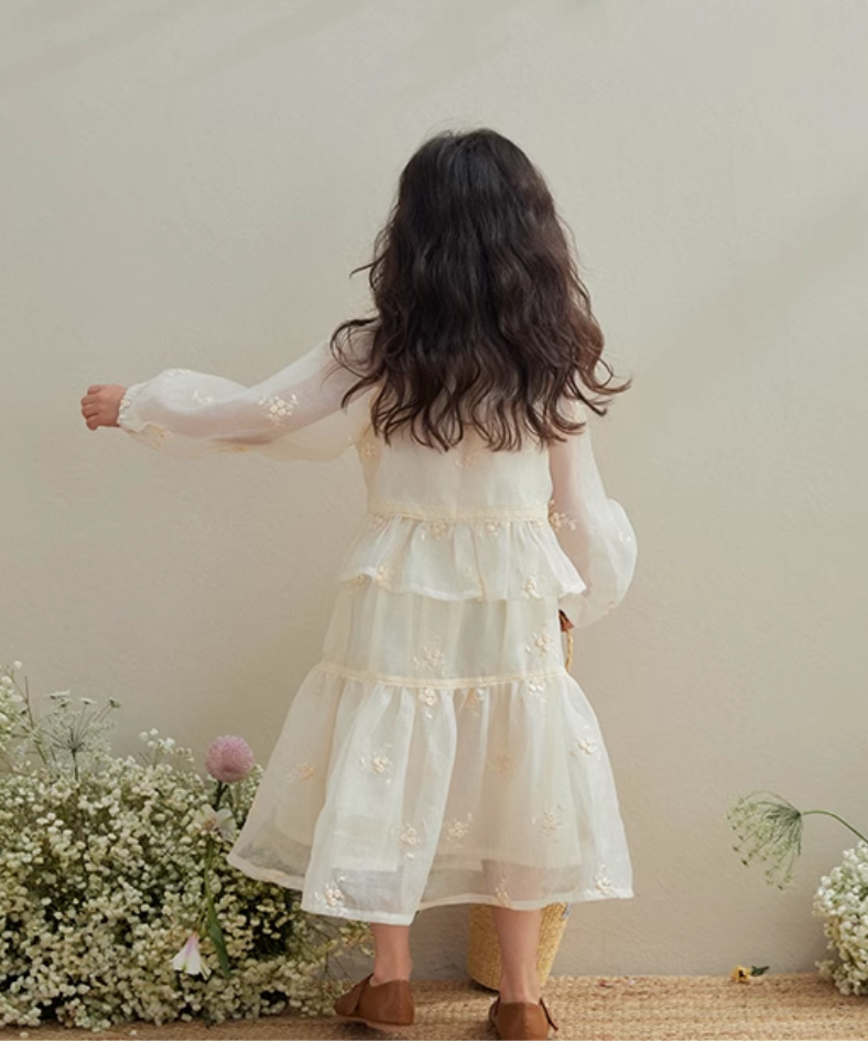 フラワー刺繍シアーフレアセットアップ
